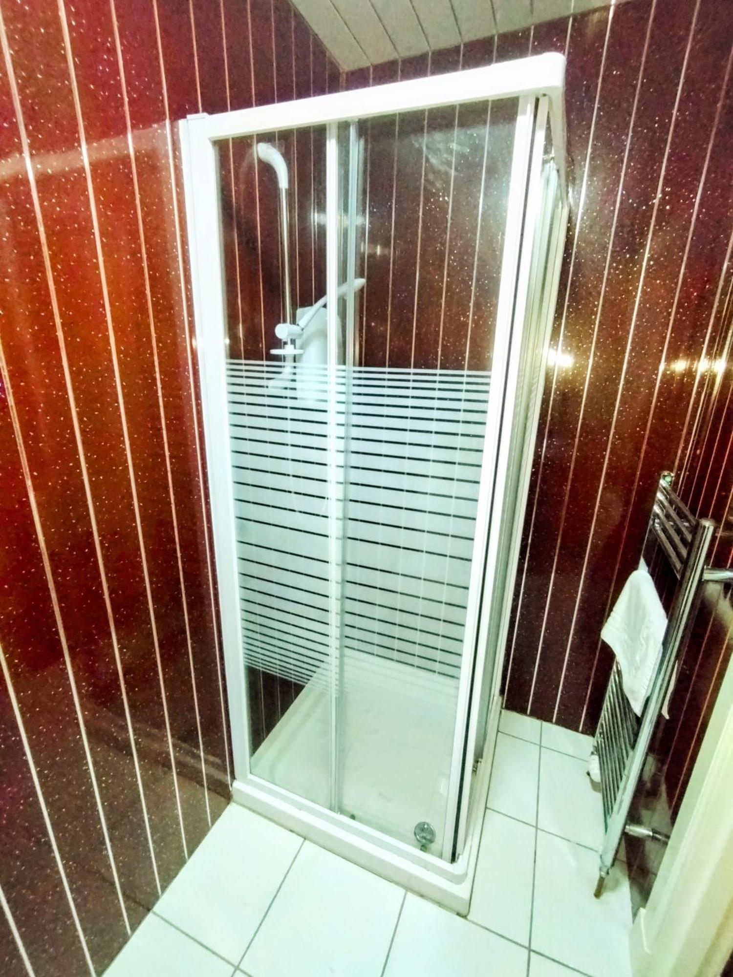 Oyo金屋酒店 格陵诺克 外观 照片